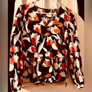 Who What Wear Brand Tulip Floral Wrap Top Long Sleeve Size Medium Office Wear